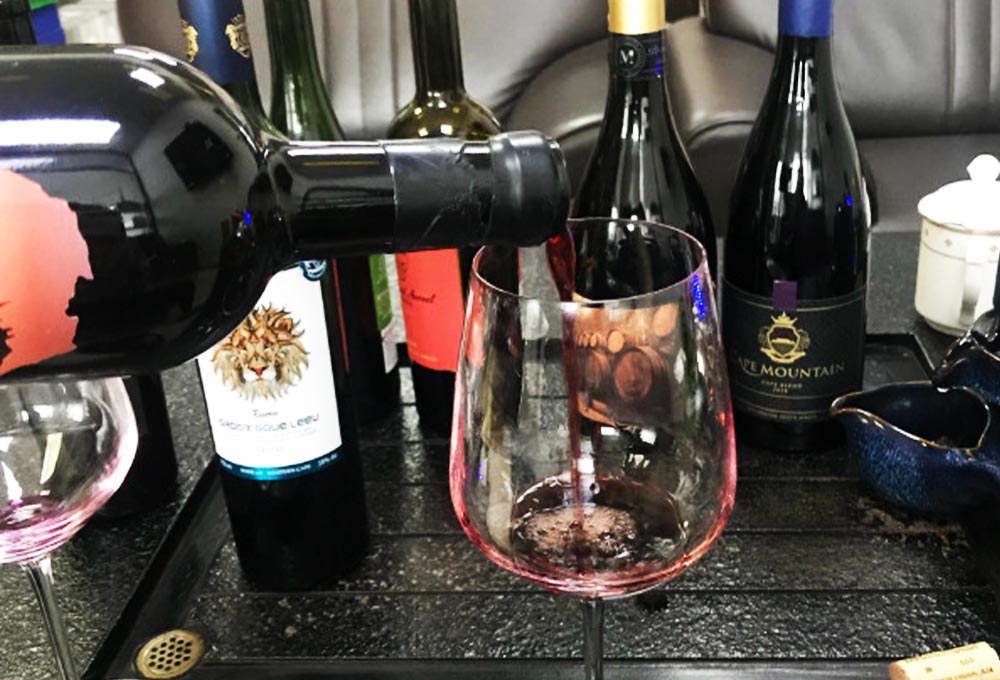挑選上好紅酒當禮品