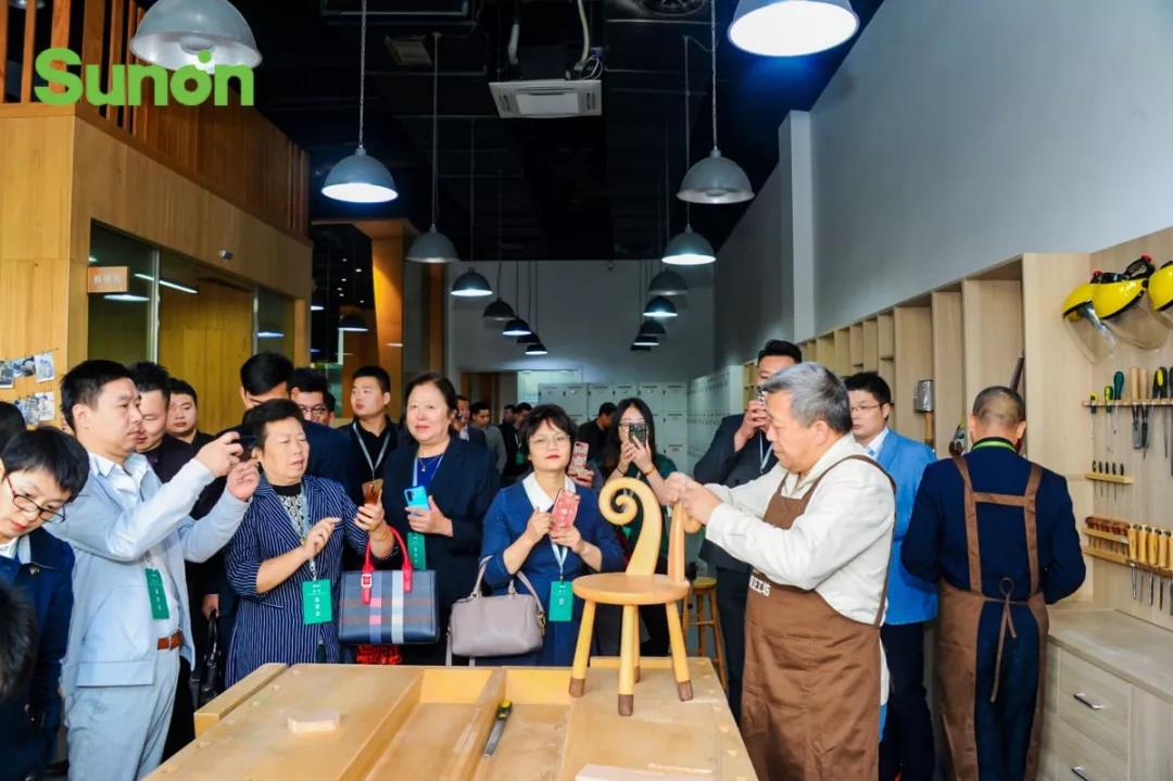 參觀新區工廠